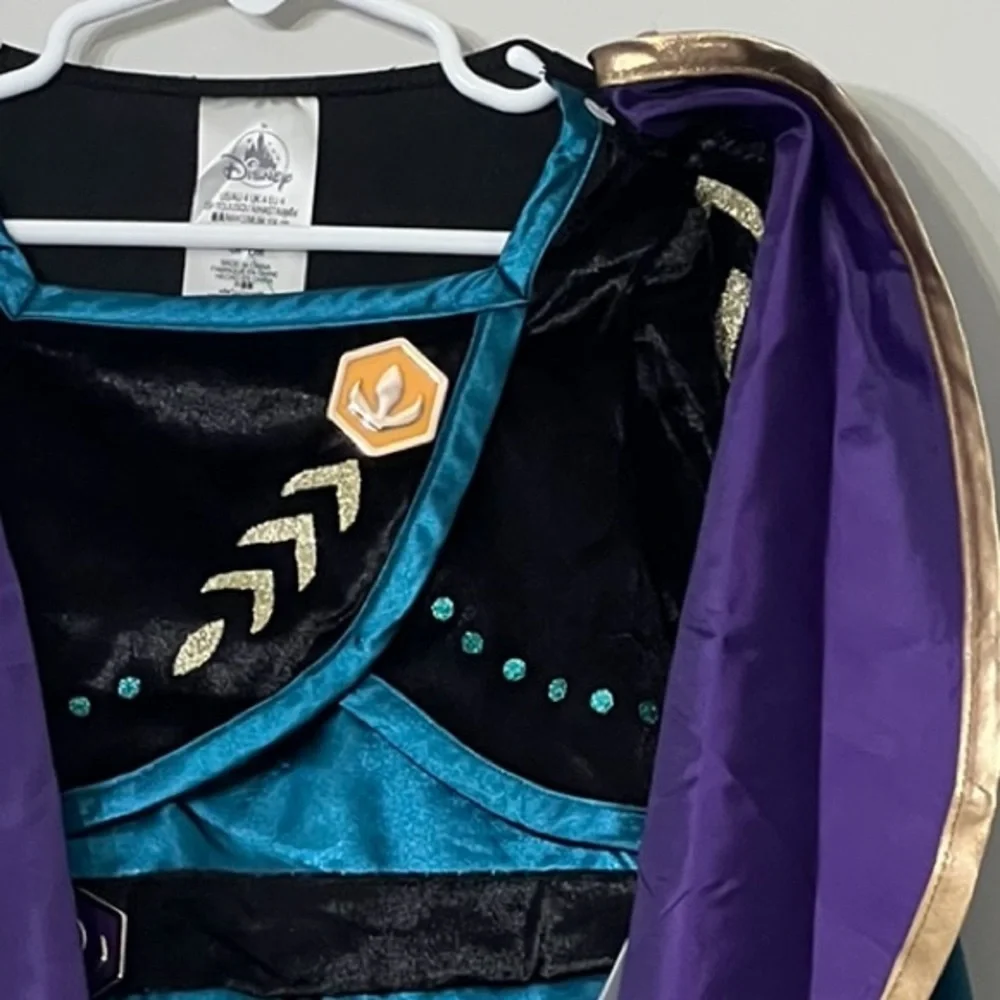 Disney Frozen 2 Anna Costume size 4 toddler/girls new with tags. Dress and cape - Picture 6 of 8